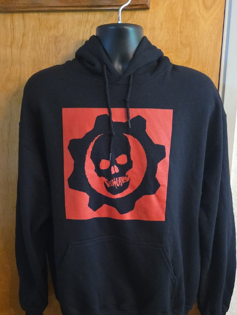NWT Gears of War Symbol Hoodie With Sleeve Prints Black XL
